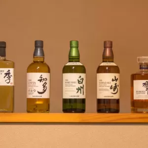お酒販売には免許が必要！酒類販売業免許の取得方法について解説のサムネイル